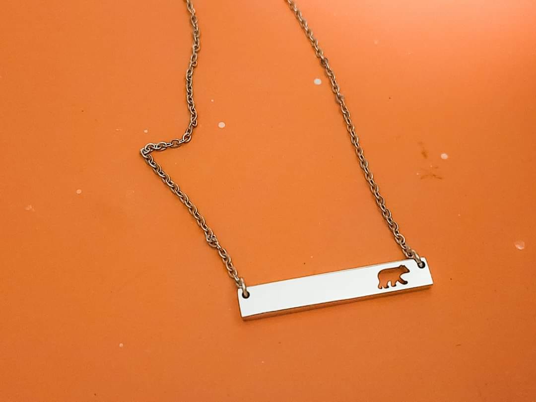 Mama Bear Cutout Bar necklace